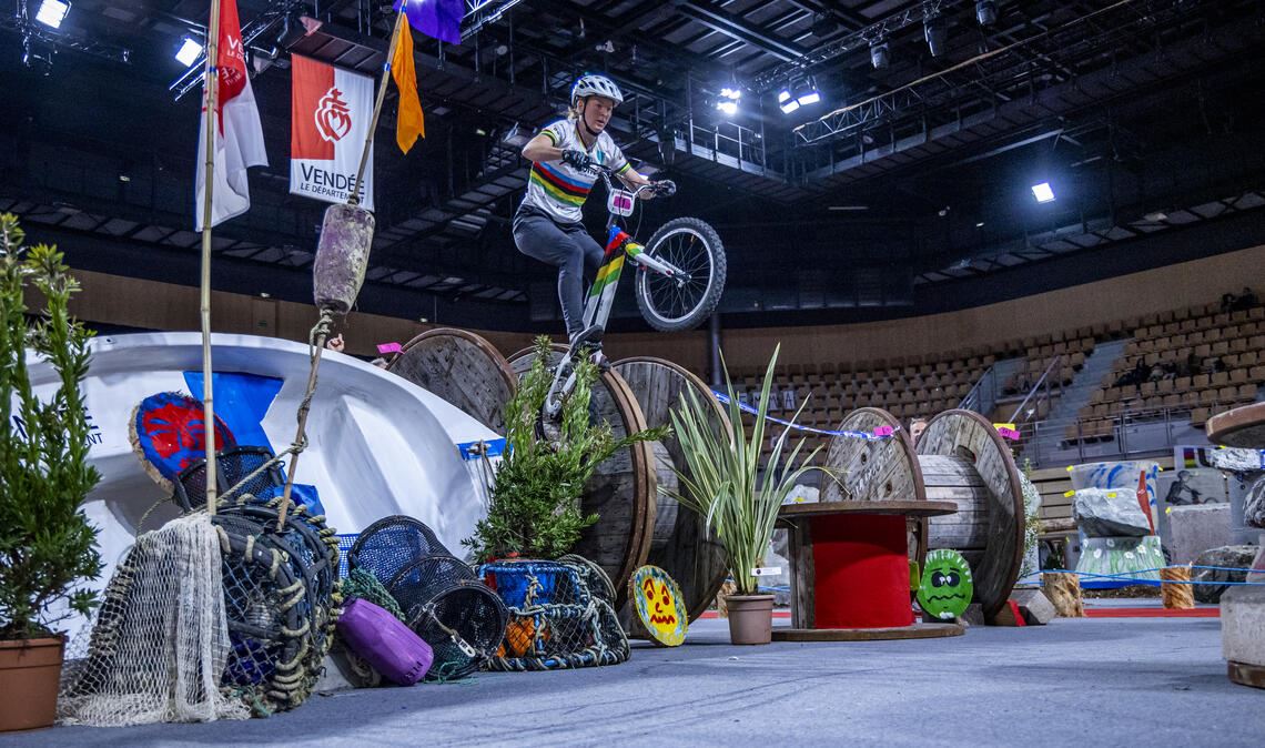 Neues Terrain: Nina Reichenbach beimTrial-Weltcup in der Konzerthalle. Foto: privat