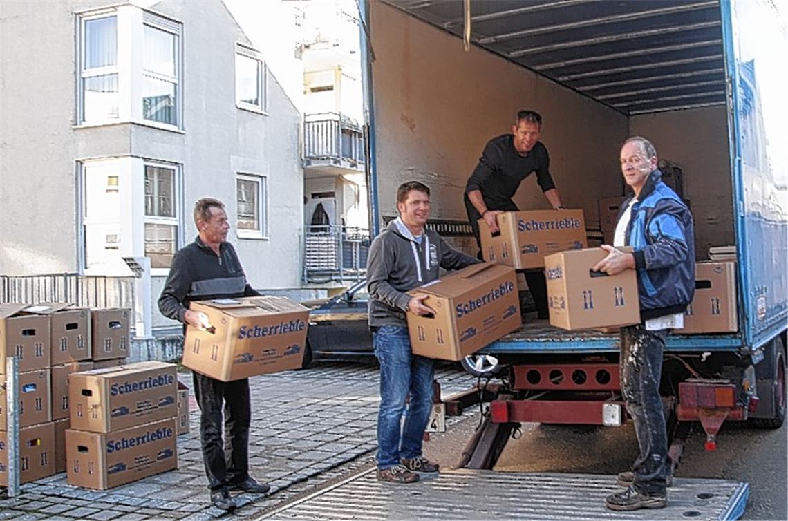 Nicht Koffer, aber Kisten packen ist angesagt: Die Kriminalpolizei rüstet sich für den Umzug von Mühlacker nach Pforzheim.Fotos: Sadler