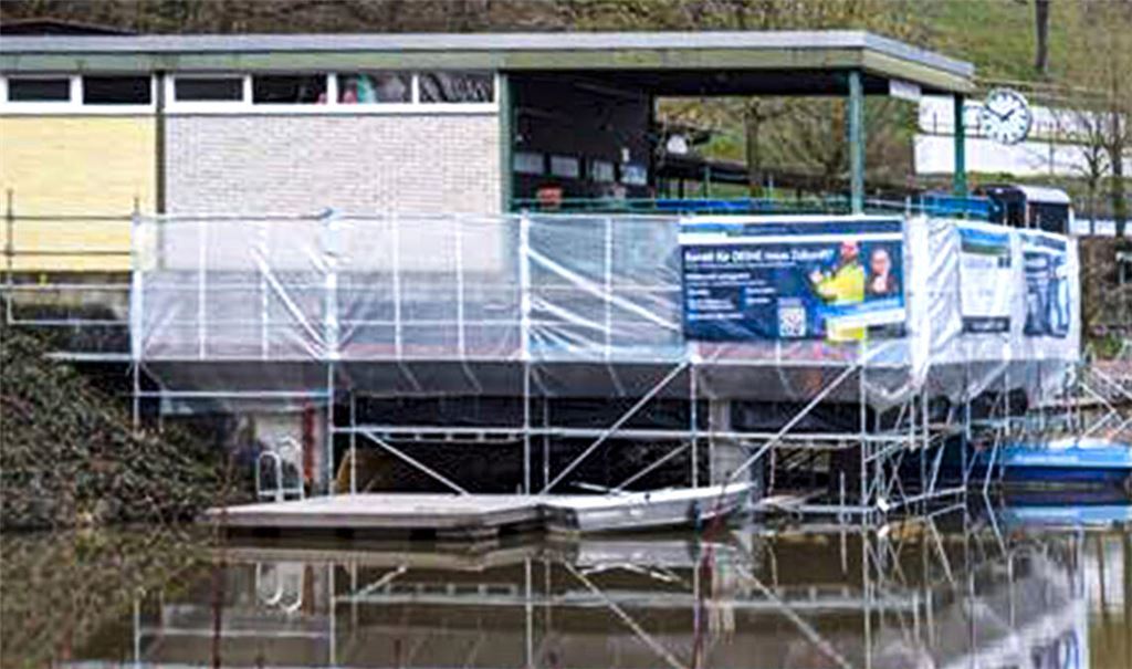 Nicht nur Brücken aus den 1960er Jahren kommen in die Jahre und müssen saniert werden. In Maulbronn wird am „Tiefen See“ derzeit die „Aquarasse“ ertüchtigt. Foto: Stadt Maulbronn