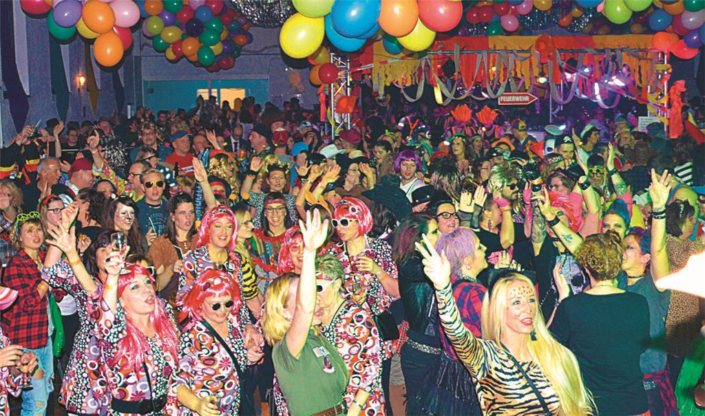 Nicht nur für die Faschingsparty des MV Enzberg ist die alte Turn- und Festhalle an der Kanalstraße wichtig. Im Winter wird sie auch vom Fußballklub Viktoria genutzt. Foto: Archiv