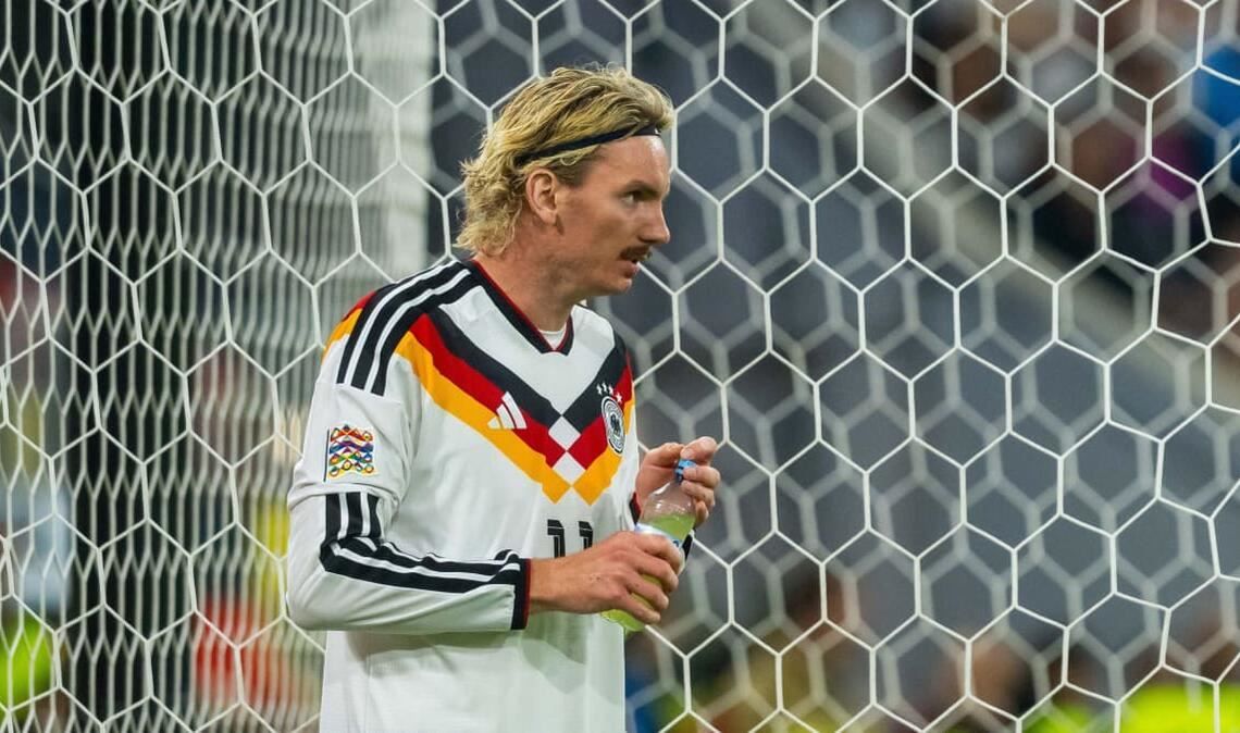 Nick Woltemade (Note 4): Die ersten beiden Aktionen des Mittelstürmers gingen daneben, bei der dritten kam wenigstens ein abgefälschter Torschuss heraus. Danach war Nick Woltemade besser im Spiel. Allerdings vergab der Angreifer von Juventus Turin die große Chance auf das zweite Tor (59.). Dennoch machte der Ex-Stuttgarter engagiert weiter und stellte sich in den Dienst der Mannschaft.