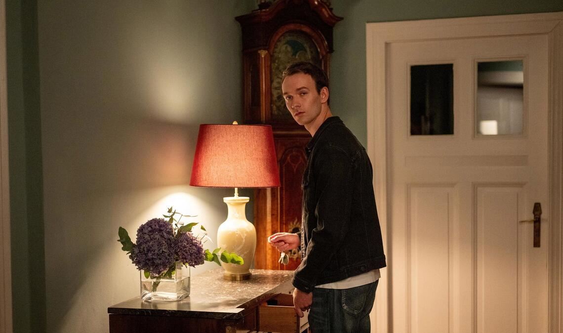 Nico Wilke (Jakob Fliess) muss verarbeiten, dass sein Vater bei dem Juwelierraub ums Leben kam.