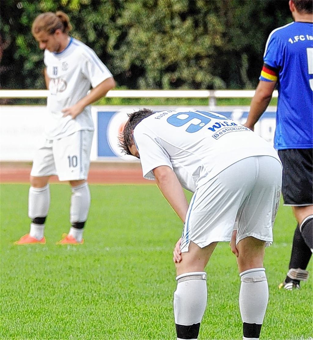 Niedergeschlagenheit bei der 08 Mühlacker nach der Pleite gegen Ispringen. 