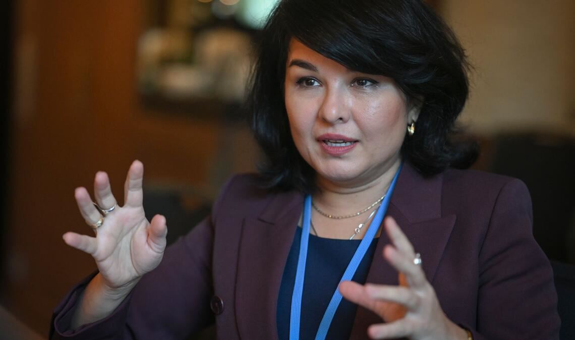 Nigina Muntean berichtet von Beispielen, bei denen es Unterschiede in der Forschung mit Blick auf die Geschlechter gibt.