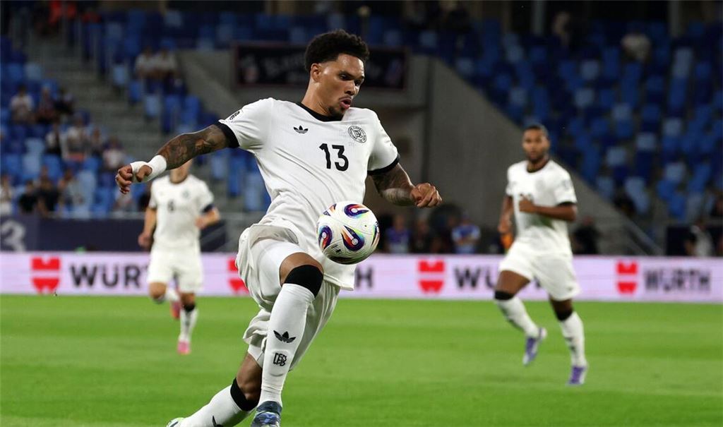 Nnamdi Collins bei seinem ersten Länderspiel.