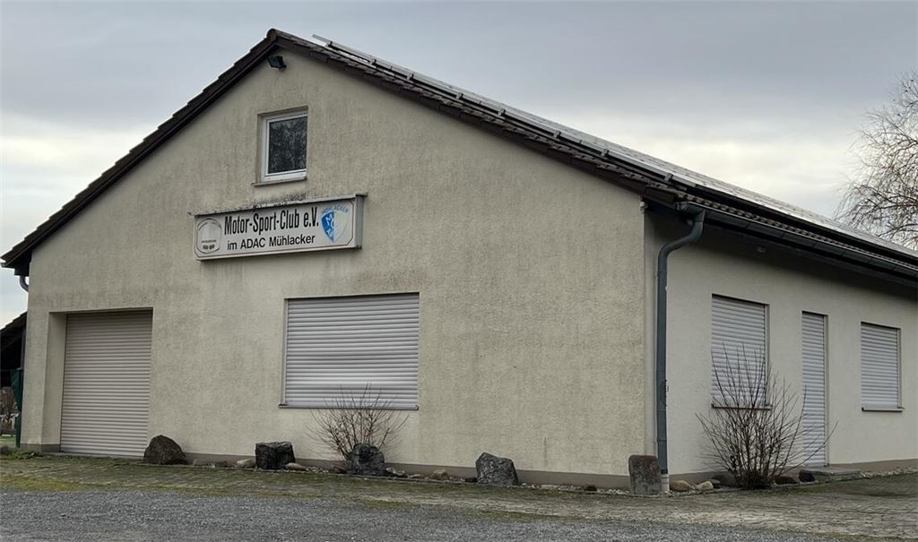 Noch befindet sich das künftige Vereinsheim von Gym and Dance Mühlacker im Dornröschenschlaf. Schon bald soll dem Gebäude neues Leben eingehaucht werden. Foto: Klassen