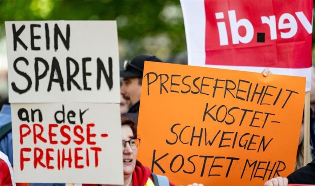 Noch gehen Menschen für die Pressefreiheit auf die Straße.