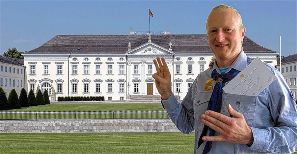 Noch ist es nur eine Montage, bald aber möchte Christoph Meyer vor Schloss Bellevue den Bundespräsidenten mit dem Pfadfindergruß begrüßen.