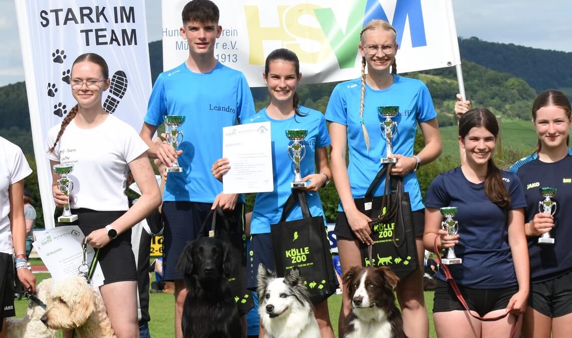 Noch nie war eine Jugend-Mannschaft schneller: Leandro Heidinger mit Nemo, Chiara Heidinger mit Coco und Stefanie Fallert mit Linus.