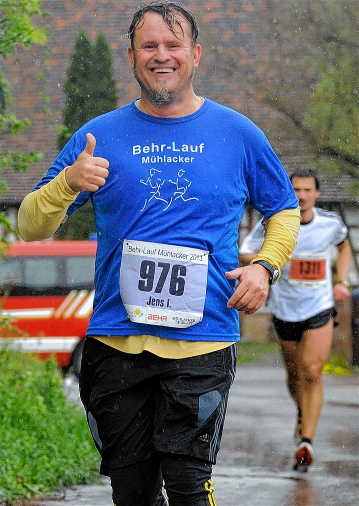 Noch steht Behr-Lauf drauf. Aber vielleicht müssen die Trikots der Aktion „Laufend Fit“ bald neu gestaltet werden. Foto: Fotomoment
