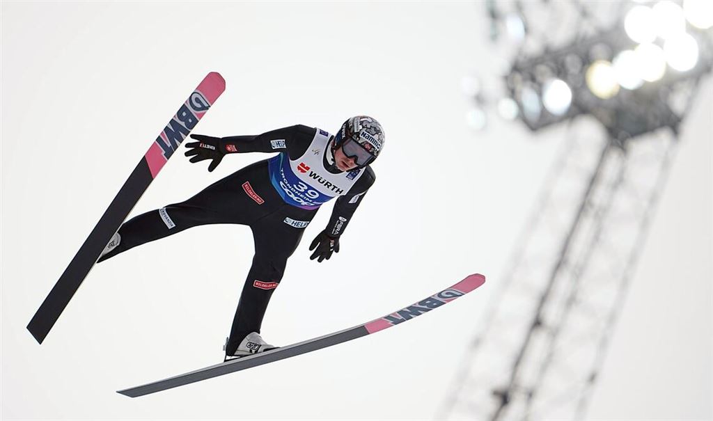Norwegens Skispringer Marius Lindvik ist für drei Monate gesperrt worden. (Archivbild)