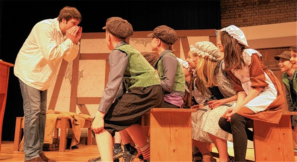 Darsteller biegen auf die Zielgerade ein