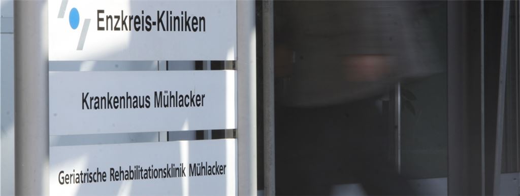 Nur wer getestet ist, kommt in die Klinik. Das gilt neben Besuchern in Corona-Zeiten etwa auch für Handwerker. „Notfälle werden immer versorgt“, betont die Klinikleitung. Archivfoto: Huber