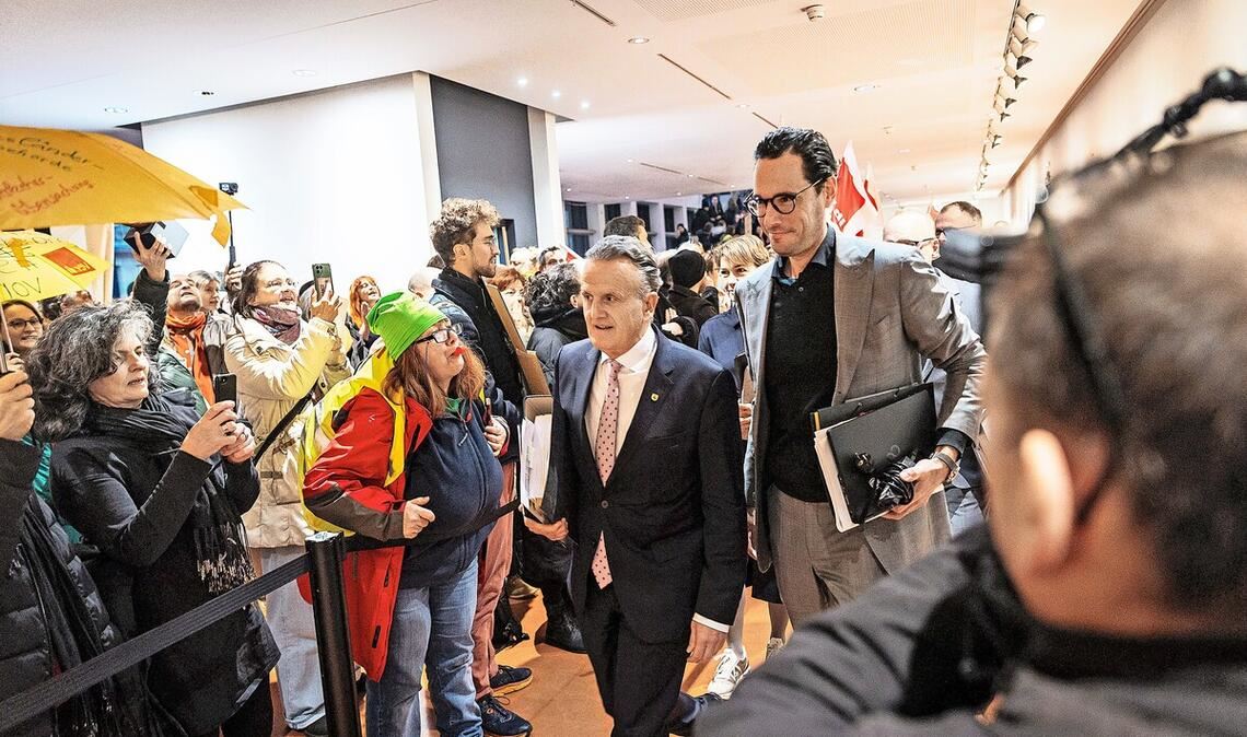 OB Frank Nopper (links) und Verwaltungsbürgermeister Fabian Mayer (beide CDU) müssen harte Einsparungen umsetzen.