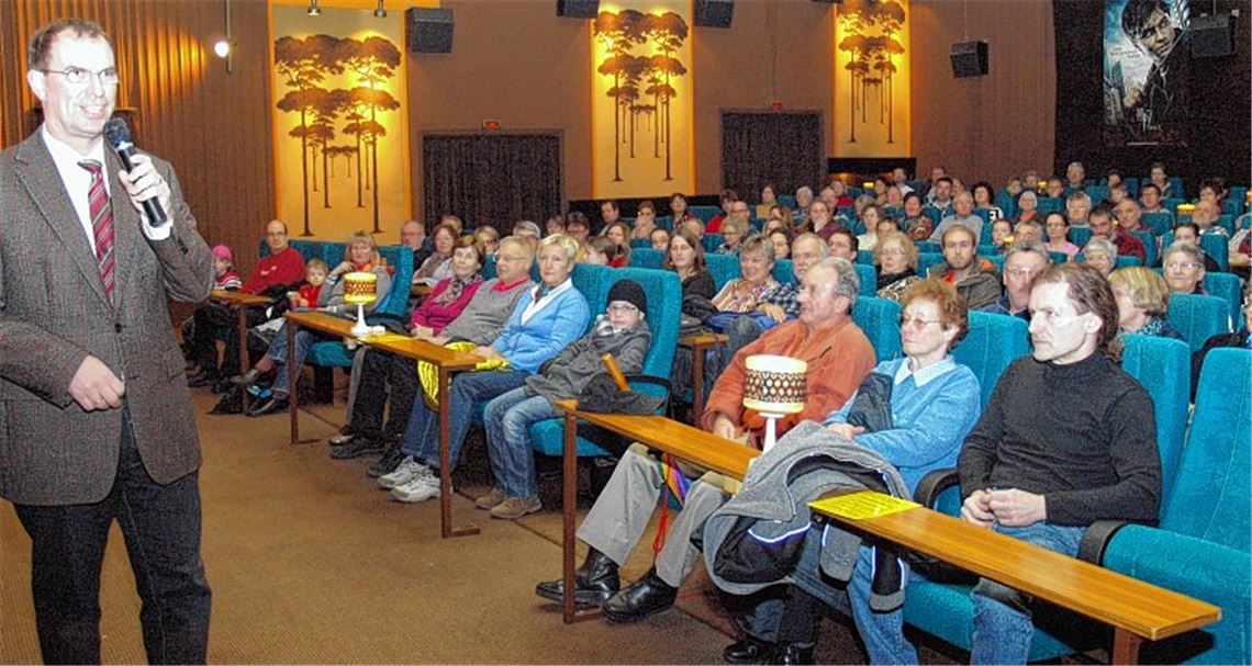 OB Frank Schneider beantwortet Fragen bei der Vorabpräsentation der SWR-Landesschau.