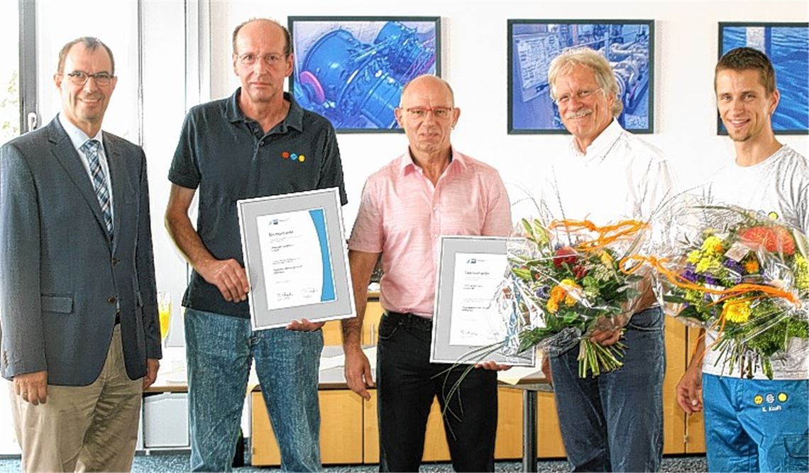 Stadtwerke würdigen verdiente Mitarbeiter