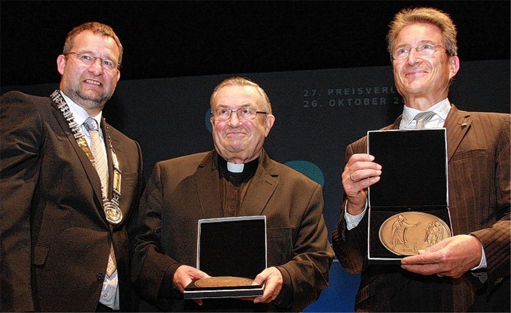 OB Gert Hager, Karl Kardinal Lehmann und Dr. Wolfgang Huber (v. li.)