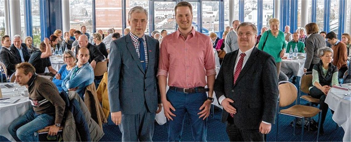 Obermeister Martin Reinhardt (v.li.), Bäckermeister Florian Lutz und Geschäftsführer Frank Sautter.