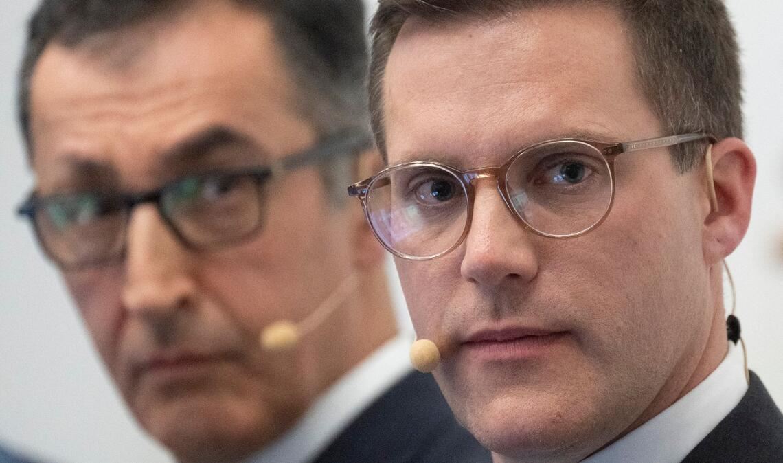 Özdemir ist Hagel in den Umfragen auf den Fersen.