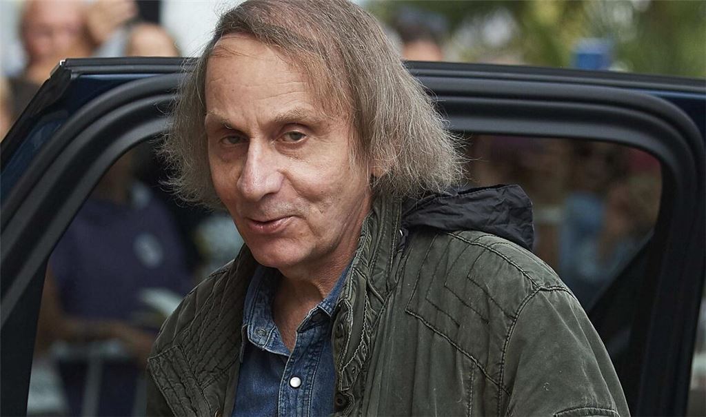 Oh là là: Mit einem Prozess um einen pikanten Pornodreh macht Michel Houellebecq   derzeit Schlagzeilen – und veröffentlicht  nun seine  eigene Version der Sachlage.