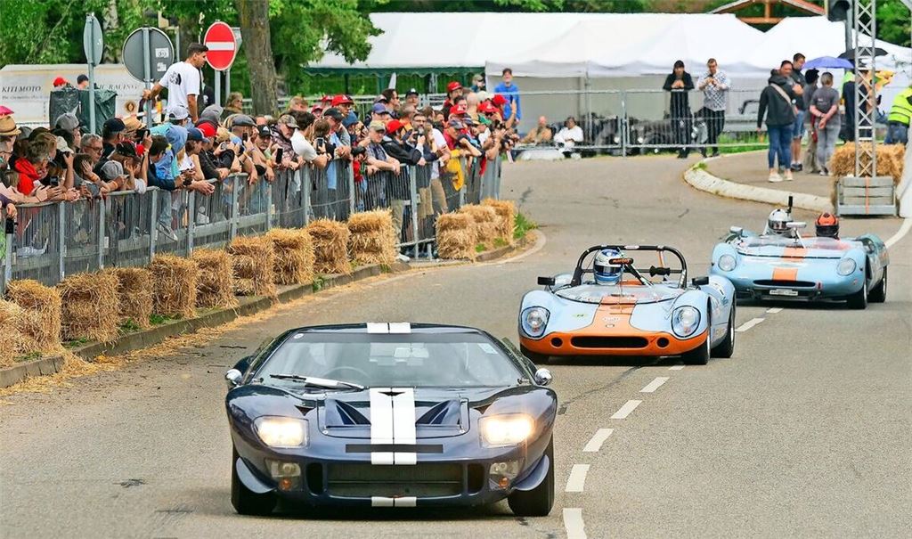 Oldtimer-Fans können beim Solitude Revival Motorsport längst vergangener Tage hautnah erleben.