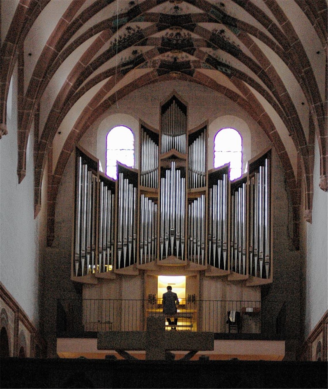 Olivier Latry lotet alle Nuancen der Grenzingorgel in der Klosterkirche aus. Foto: Süße-Krause