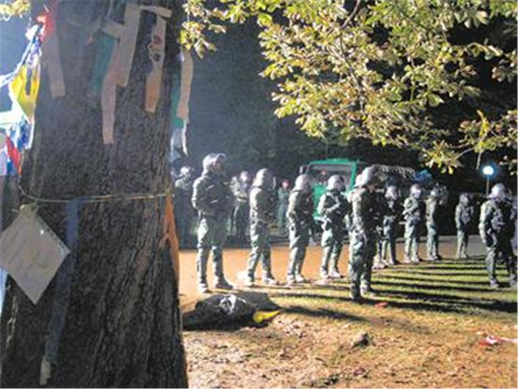 Ordnungshüter beim Stuttgarter Bahnhof: Ein Untersuchungsausschuss beschäftigt sich mit dem Einsatz Ende September, bei dem hart gegen Protestierende vorgegangen wurde.
Archivfoto: Hansen