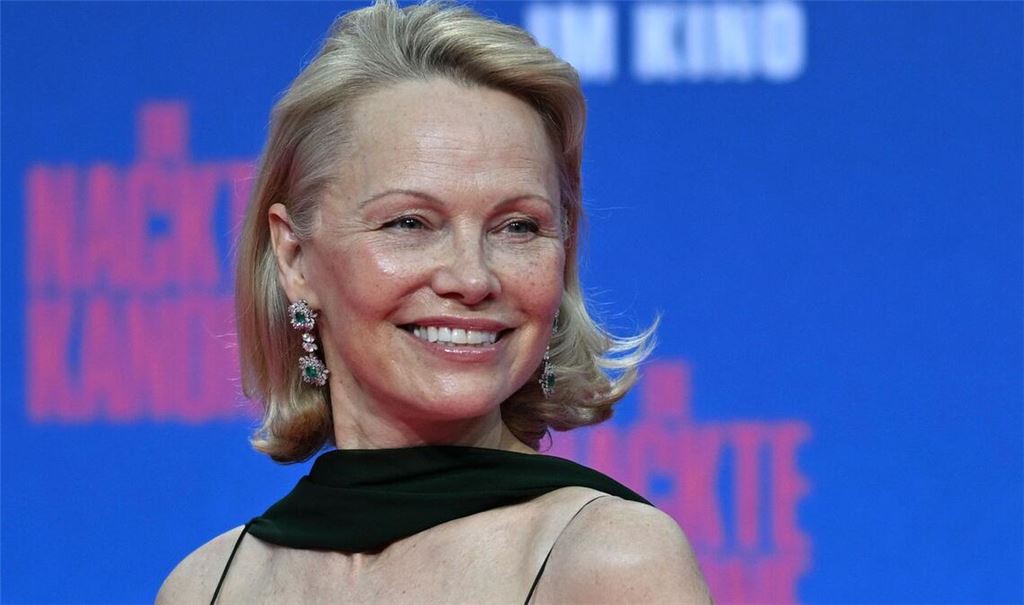 Pamela Anderson spielt im Film "Rosebush Pruning" mit, der im Wettbewerb läuft. (Archivbild)