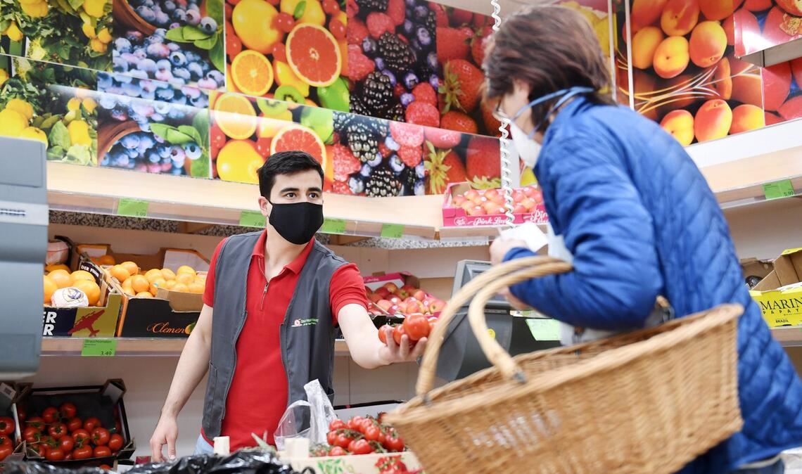 Pandemie im  Lebensmittelgeschäft – auch der Handel war von den Beeinträchtigungen in der Coronazeit massiv betroffen.