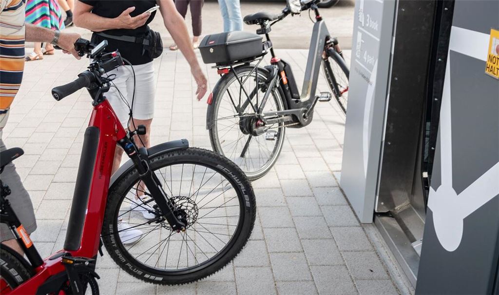 Passt’s oder passt’s nicht? Bei der Vergabe des Auftrags für das Fahrradparkhaus am Bahnhof ist laut einem Anwaltsbüro alles mit rechten Dingen zugegangen. Symbolfoto: Archiv