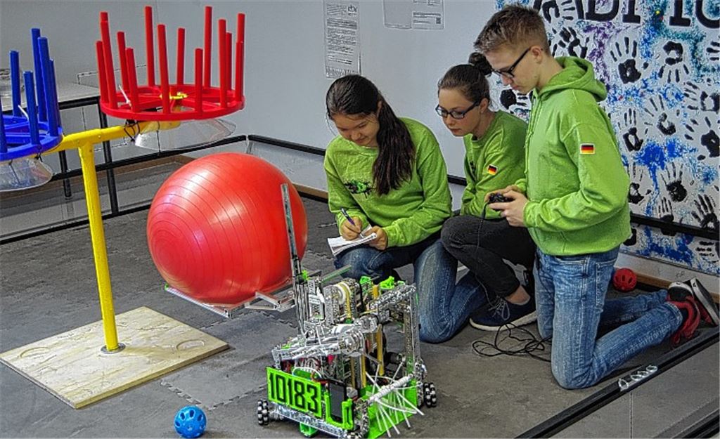 Tüftler hoffen auf Erfolg bei Roboter-WM