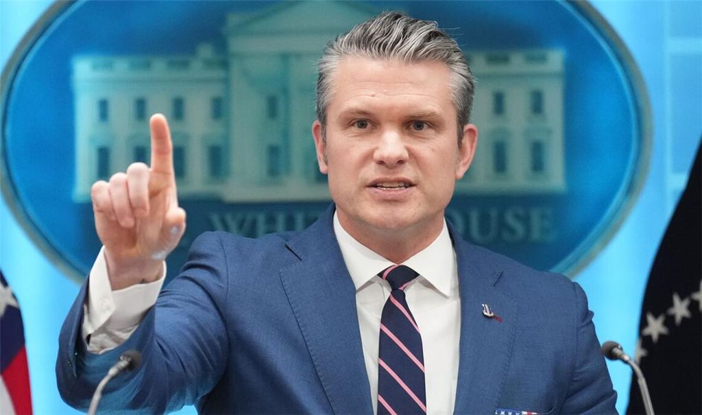 Pentagon-Chef Hegseth ordnet den Abzug von rund 5.000 Soldaten aus Deutschland an. (Archivbild)