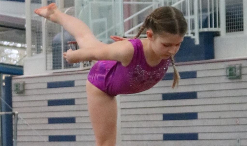 Perfekte Haltung am Balken. Foto: privat