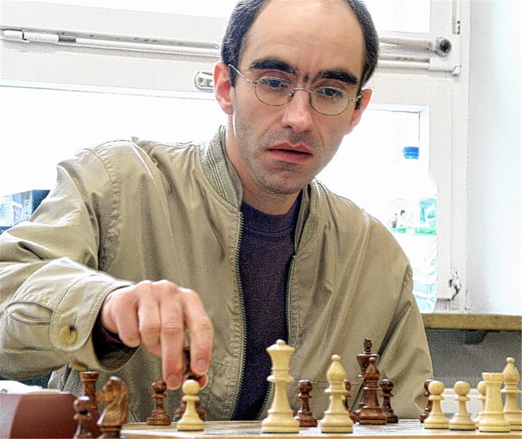 Peter Julisch ist Vorsitzender des SC Mühlacker und spielt am ersten Brett. Archivfoto: Eigner