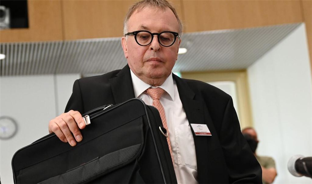 Pföhler war bei der Flutkatastrophe Landrat im Landkreis Ahrweiler. (Archivbild)