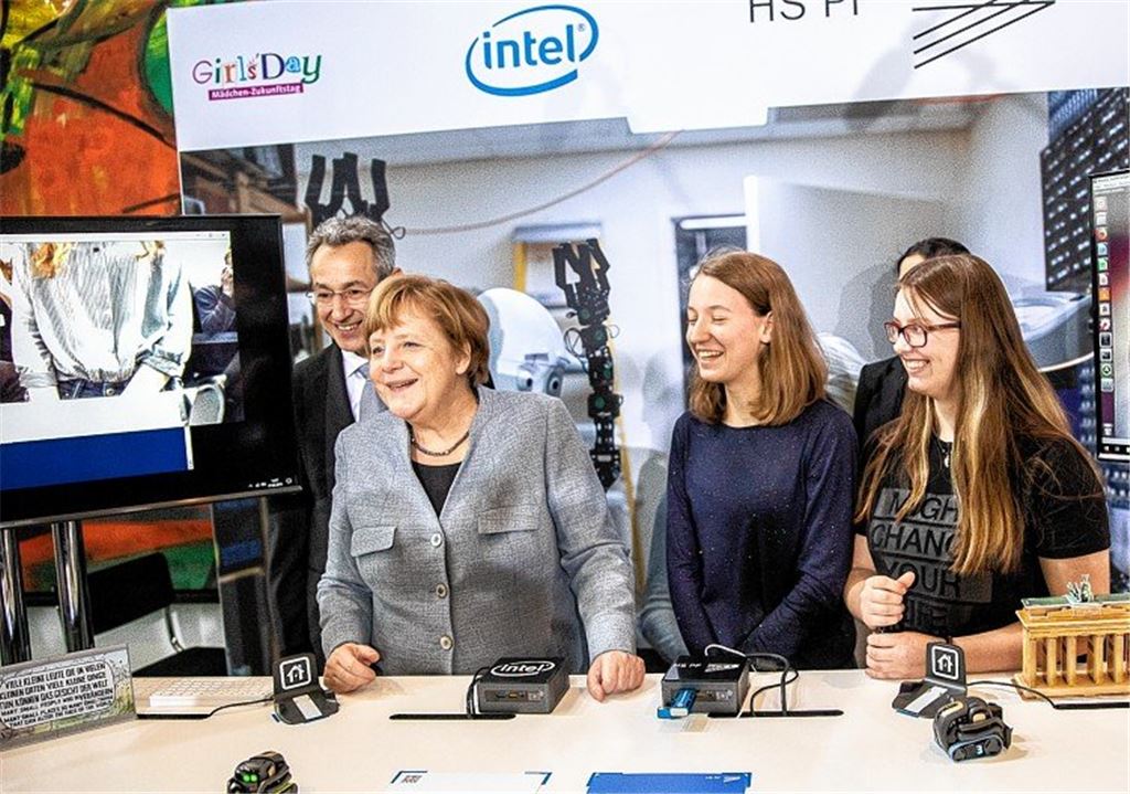 Studentinnen treffen die Kanzlerin