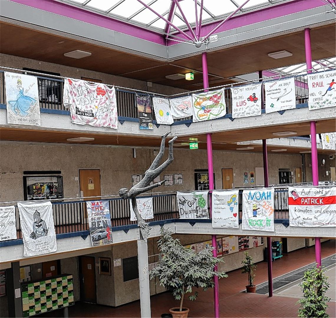 Abschlussschüler biegen auf Zielgerade ein