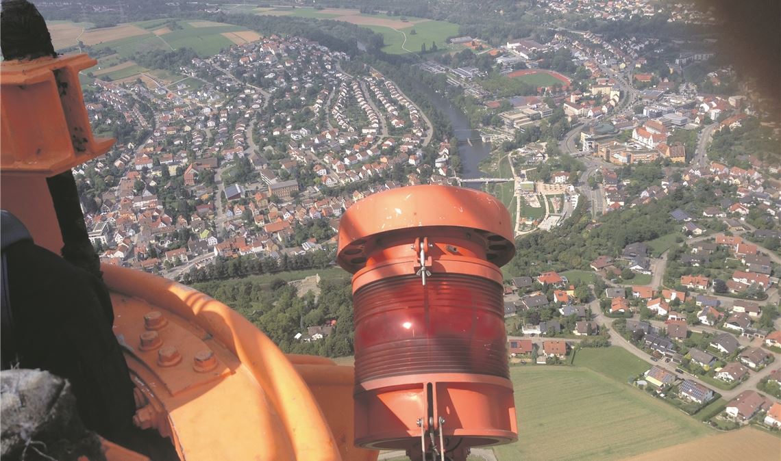 Platz sieben: Perspektive vom Sendermast.