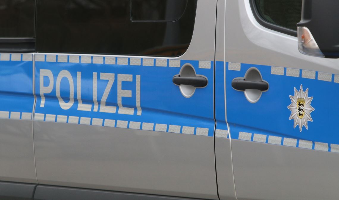 Polizei erwischt nicht wenige Autofahrer, die auf der B35 bei Lienzingen zu schnell unterwegs sind. Foto. Archiv