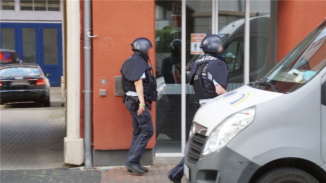 Pforzheim: groesserer Polizeieinsatz in Pforzheim Nordstadt