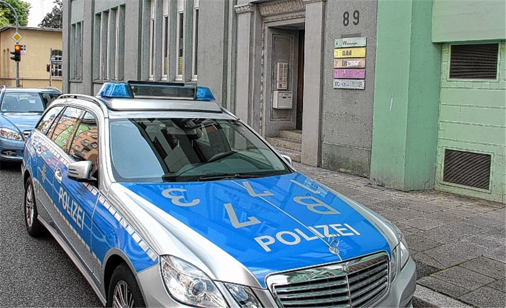 Polizeifahndung nach Überfall auf Schmuckfirma bringt Räuber aus dem Konzept. Foto: Archiv