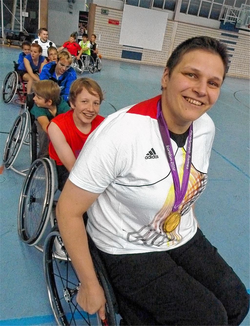 Polonaise durch die Ludwig-Erhard-Sporthalle: