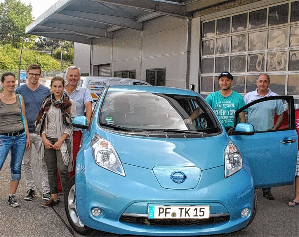 Probefahrt mit umweltfreundlichem Elektroauto