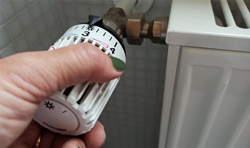 Praxistest: Vorlauftemperatur im Winter auf 55 Grad, alle Thermostate auf drei. Wird‘s warm, kann eine Wärmepumpenheizung eine Option auch im Altbau sein. Foto: Disselhoff