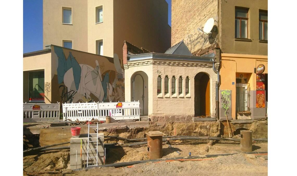 Preis: Tim Mahn Architekt: „Das Bedürfnis Projektraum in ehemaliger Bedürfnisanstalt“, in Halle (Saale).