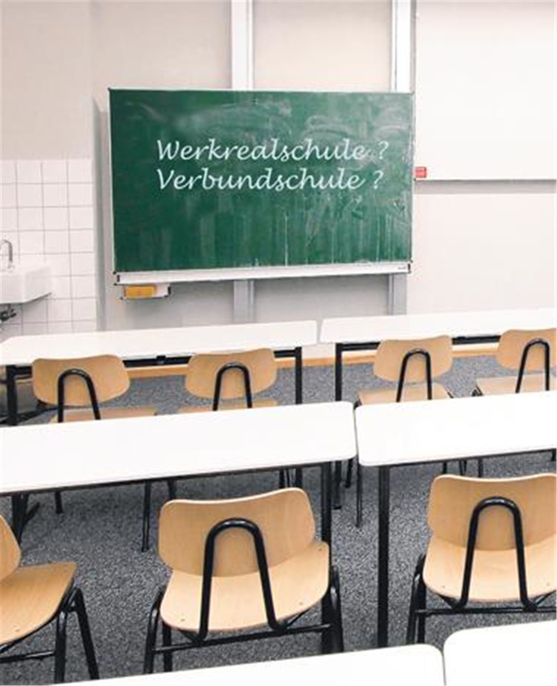 Preisfrage: Die Meinungen an den Schulen über die Konzepte der CDU/FDP und der SPD gehen auseinander. Foto: Keller, Montage: Weippert