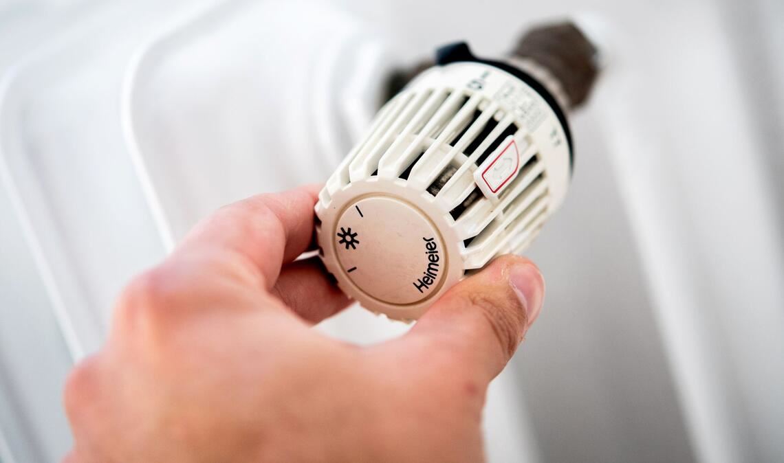 „Preissteigerungen bei Energie treffen Mieter unmittelbar und treiben die Wohnkosten in die Höhe“, erläutert die Präsidentin des Deutschen Mieterbundes, Melanie Weber-Moritz.