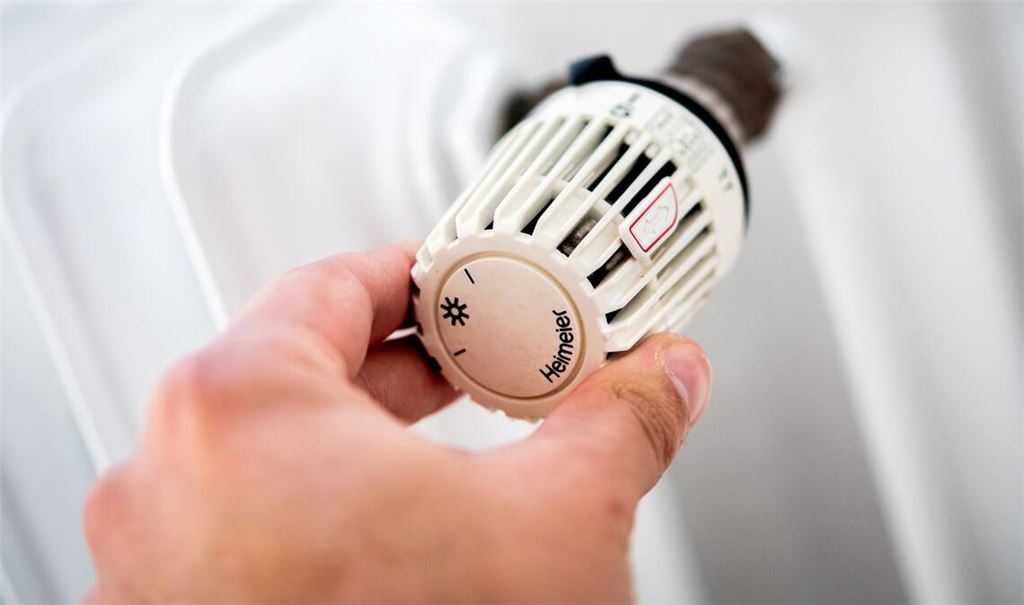 „Preissteigerungen bei Energie treffen Mieter unmittelbar und treiben die Wohnkosten in die Höhe“, erläutert die Präsidentin des Deutschen Mieterbundes, Melanie Weber-Moritz.