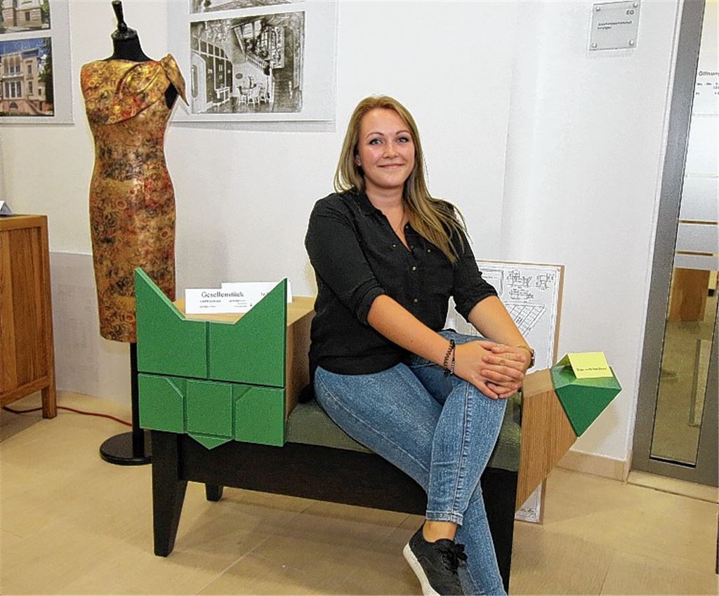 Schreiner präsentieren ihre Gesellenstücke