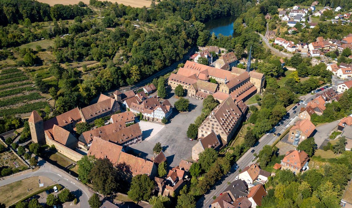 Privat fotografiert wird das Maulbronner Kloster viel. Für die gewerbliche Nutzung gibt es aber Bedingungen. Foto: Archiv